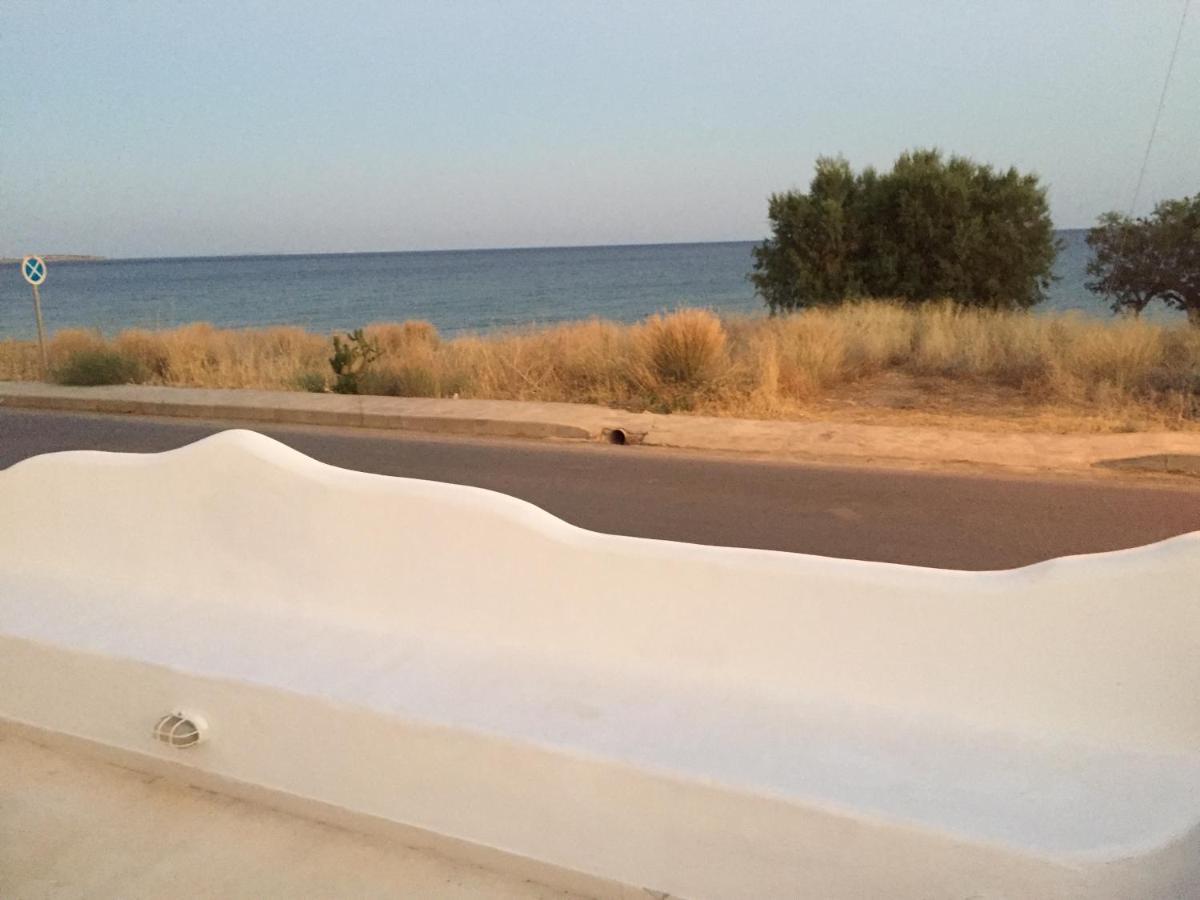 Blue Sea Villa & Apartments Makrýgialos Dış mekan fotoğraf